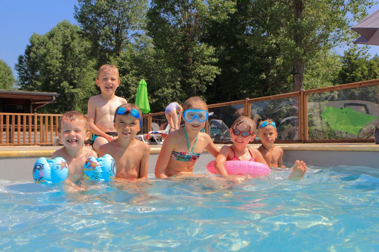 Camping Domaine Du Lac Chambon Murol Zewnętrze zdjęcie